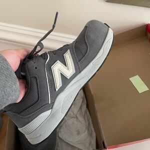 New Balance Women's Composite Toe Elite Lite EH Industrial Shoe